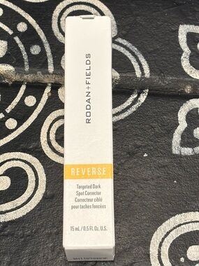 Rodan+Fields REVERSE Targeted Dark Spot Corrector - New